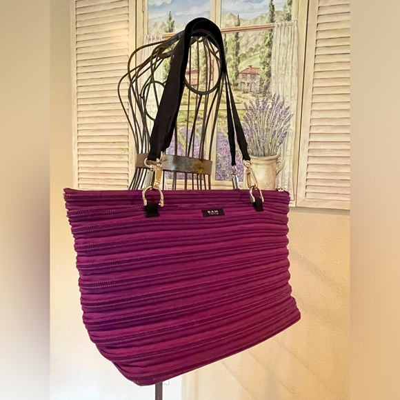 New Bam Bag Tote Zipper Deep Raspberry - Picture 1 of 7